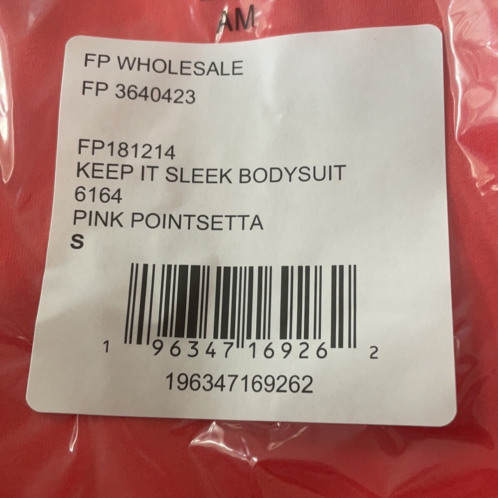 Free people intimately keep it sleek bodysuit women’s small s pink pointsetta - Picture 2 of 5